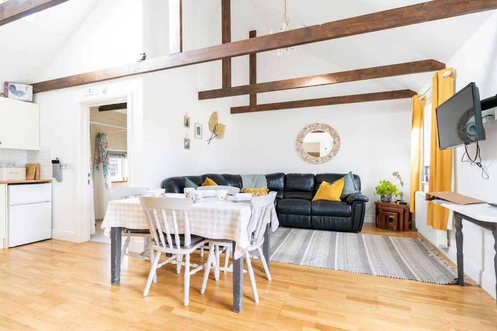 Harrietsham Willow Cottage In Idyllic Location מראה חיצוני תמונה